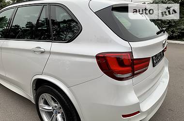 Позашляховик / Кросовер BMW X5 2017 в 