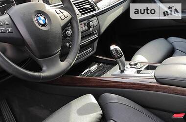 Позашляховик / Кросовер BMW X5 2013 в 