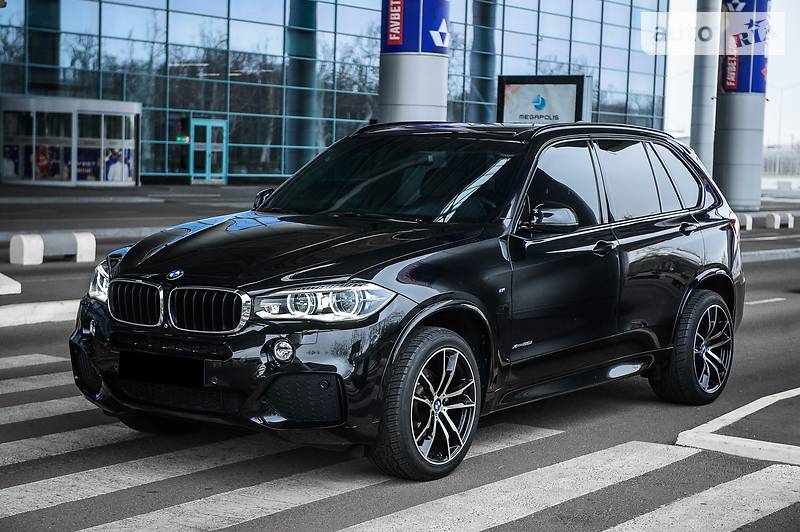 Позашляховик / Кросовер BMW X5 2015 в 