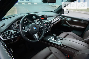 Позашляховик / Кросовер BMW X5 2015 в 