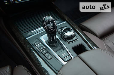 Позашляховик / Кросовер BMW X5 2015 в 