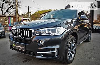 Позашляховик / Кросовер BMW X5 2017 в 