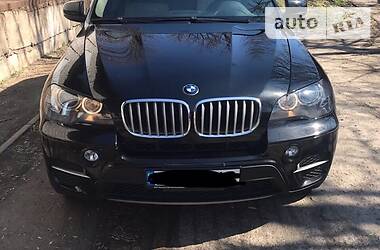 Позашляховик / Кросовер BMW X5 2010 в 