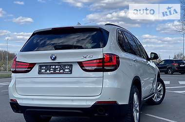 Позашляховик / Кросовер BMW X5 2015 в 