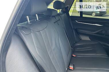 Позашляховик / Кросовер BMW X5 2015 в 