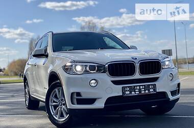 Позашляховик / Кросовер BMW X5 2015 в 