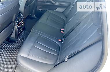 Позашляховик / Кросовер BMW X5 2015 в 