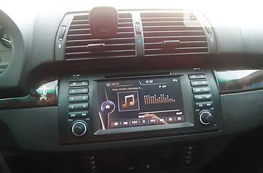 Позашляховик / Кросовер BMW X5 2001 в 