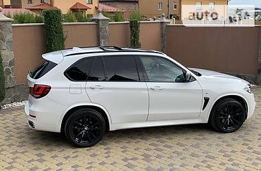 Внедорожник / Кроссовер BMW X5 2014 в Черновцах