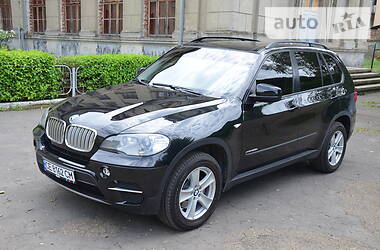 Позашляховик / Кросовер BMW X5 2012 в Чернівцях