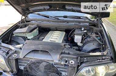 Позашляховик / Кросовер BMW X5 2004 в 