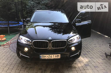Позашляховик / Кросовер BMW X5 2016 в 
