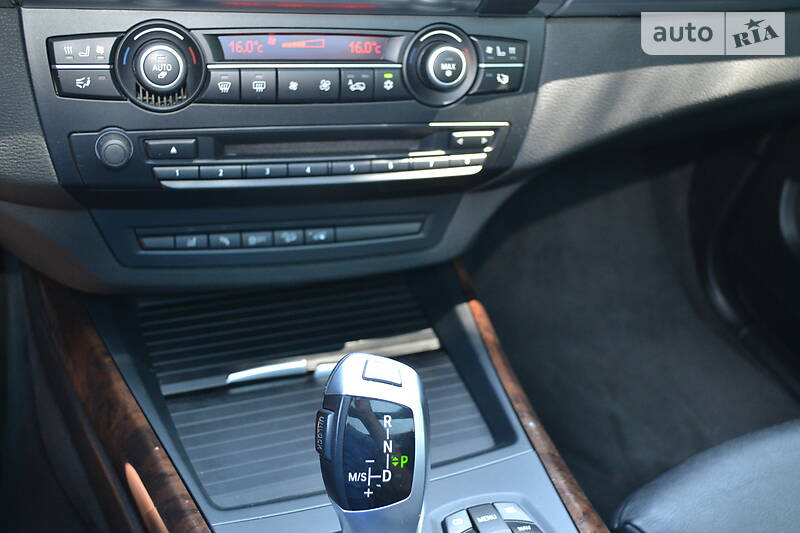 Позашляховик / Кросовер BMW X5 2010 в Києві