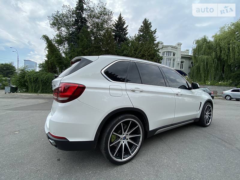 Позашляховик / Кросовер BMW X5 2016 в Києві
