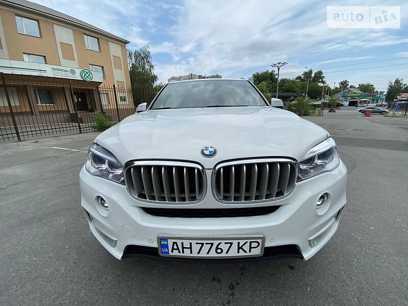 Позашляховик / Кросовер BMW X5 2016 в Києві