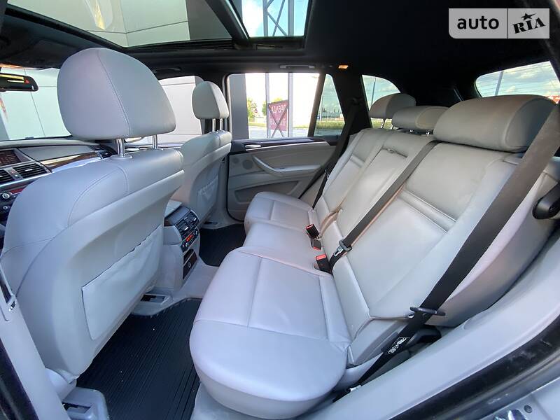 Позашляховик / Кросовер BMW X5 2008 в Києві