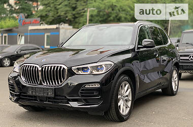 Внедорожник / Кроссовер BMW X5 2019 в Киеве