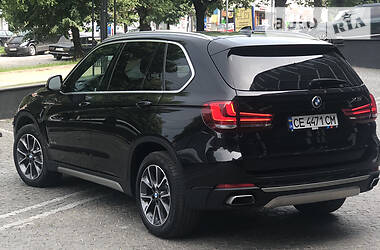 Позашляховик / Кросовер BMW X5 2018 в Чернівцях