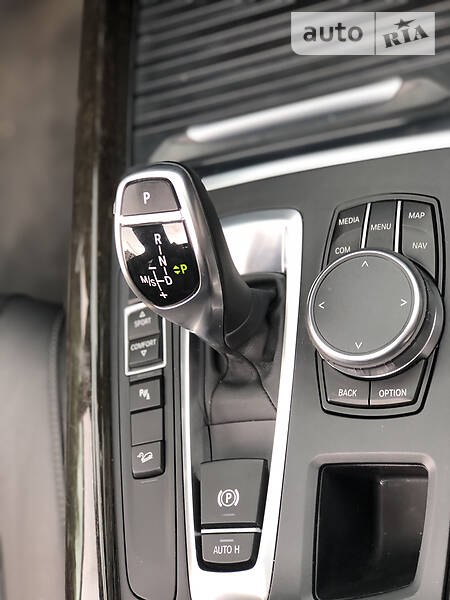 Позашляховик / Кросовер BMW X5 2018 в Чернівцях