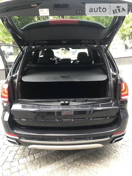 Позашляховик / Кросовер BMW X5 2018 в Чернівцях