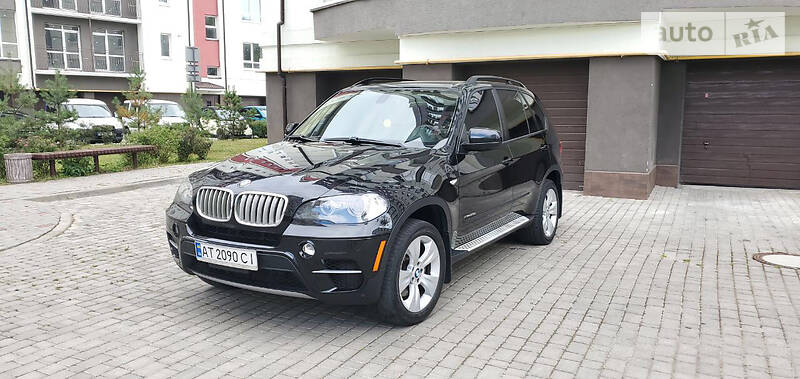 Позашляховик / Кросовер BMW X5 2011 в Івано-Франківську