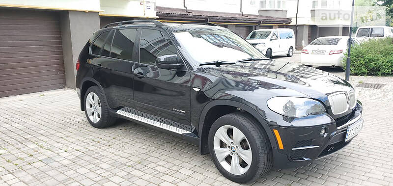 Позашляховик / Кросовер BMW X5 2011 в Івано-Франківську