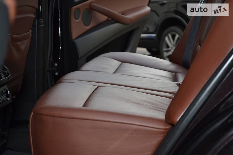 Позашляховик / Кросовер BMW X5 2012 в Рівному