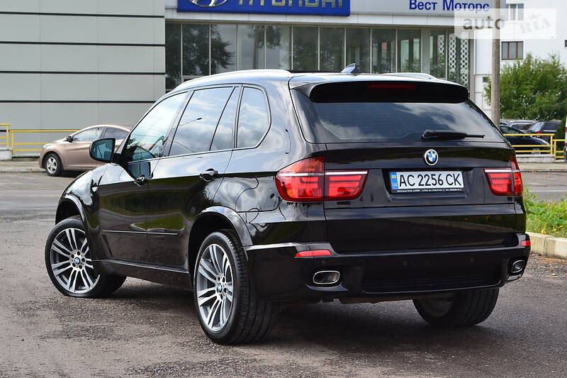 Позашляховик / Кросовер BMW X5 2012 в Рівному