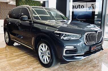 Позашляховик / Кросовер BMW X5 2019 в 
