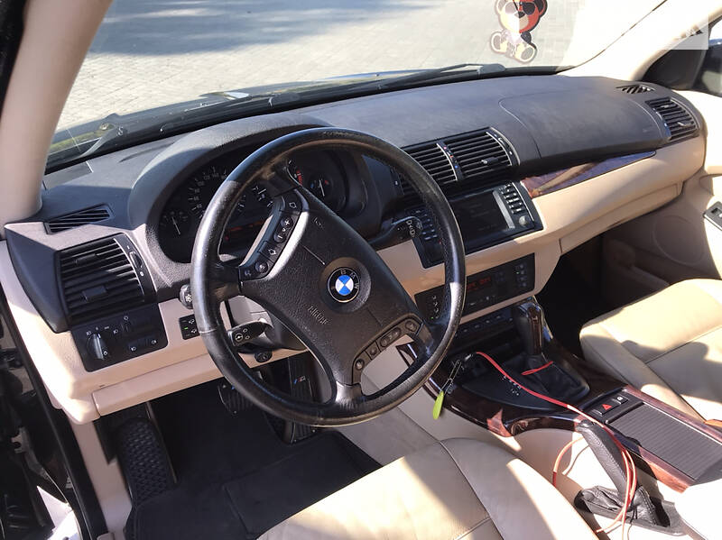 Позашляховик / Кросовер BMW X5 2002 в Львові