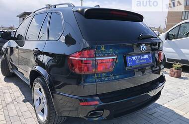 Позашляховик / Кросовер BMW X5 2013 в 