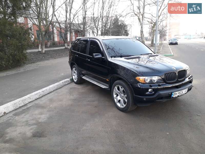 Внедорожник / Кроссовер BMW X5 2003 в Черноморске