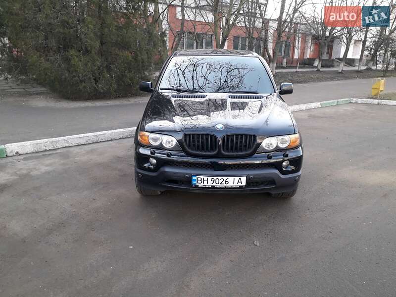 Внедорожник / Кроссовер BMW X5 2003 в Черноморске