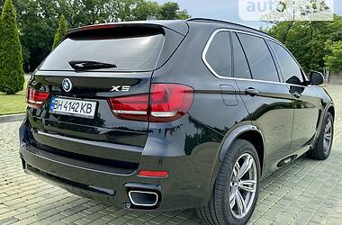 Внедорожник / Кроссовер BMW X5 2016 в 