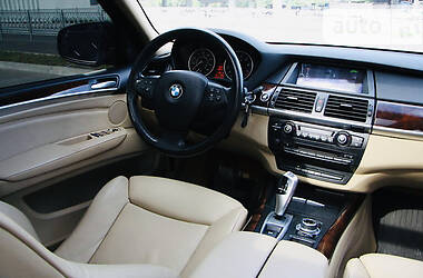 Внедорожник / Кроссовер BMW X5 2010 в Киеве