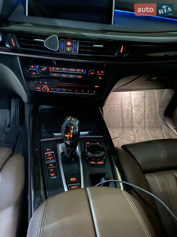 Позашляховик / Кросовер BMW X5 2014 в Запоріжжі