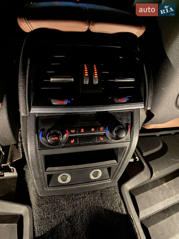 Позашляховик / Кросовер BMW X5 2014 в Запоріжжі