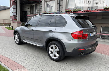 Внедорожник / Кроссовер BMW X5 2010 в Ивано-Франковске