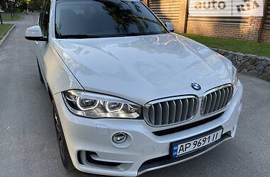 Внедорожник / Кроссовер BMW X5 2016 в Киеве