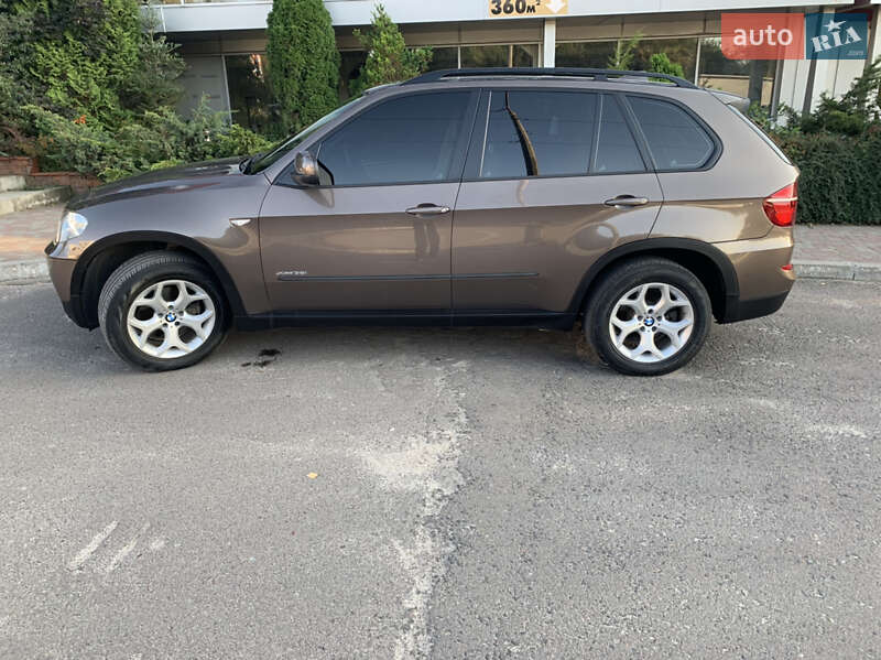 Позашляховик / Кросовер BMW X5 2012 в Львові