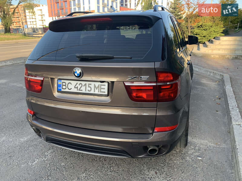 Позашляховик / Кросовер BMW X5 2012 в Львові