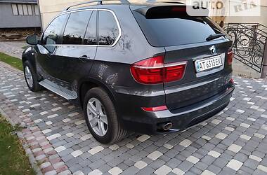 Позашляховик / Кросовер BMW X5 2013 в Івано-Франківську