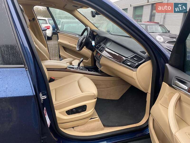 Внедорожник / Кроссовер BMW X5 2012 в Бродах