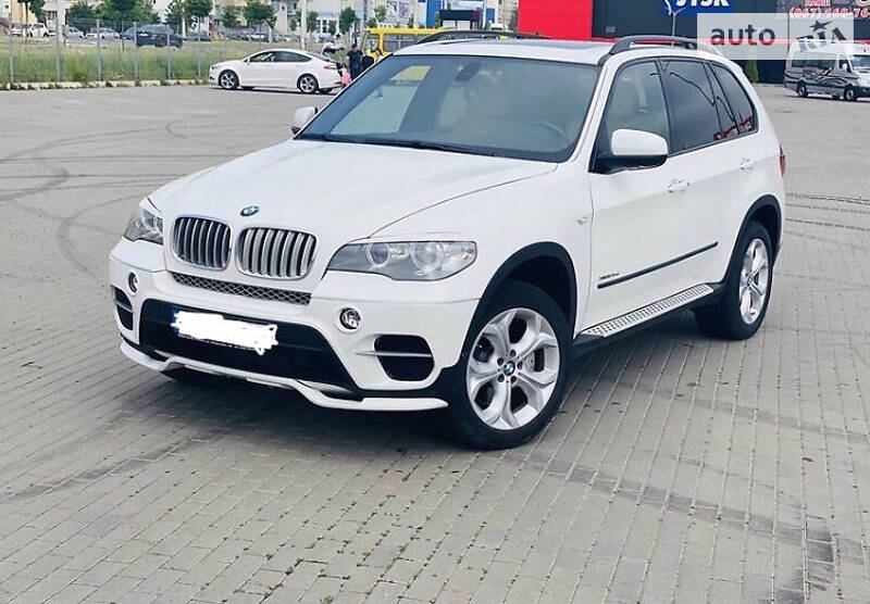 Позашляховик / Кросовер BMW X5 2012 в Кам'янському