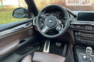 Внедорожник / Кроссовер BMW X5 2016 в Ровно