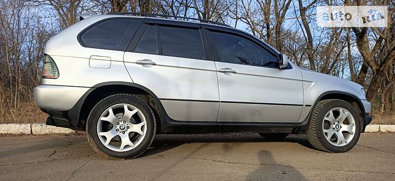 Внедорожник / Кроссовер BMW X5 2001 в Николаеве