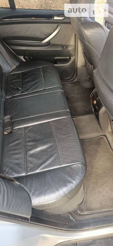 Внедорожник / Кроссовер BMW X5 2001 в Николаеве