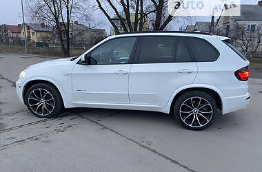 Внедорожник / Кроссовер BMW X5 2011 в Ровно