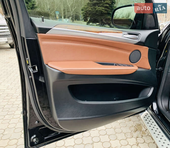 Позашляховик / Кросовер BMW X5 2013 в Львові