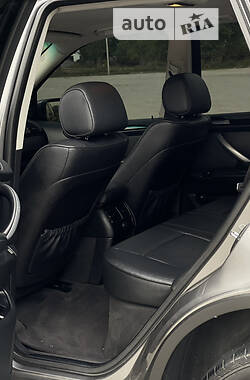 Внедорожник / Кроссовер BMW X5 2004 в 